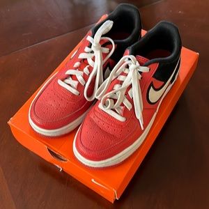 Nike Air Force 1 Low Red & Black - Youth Size 5
